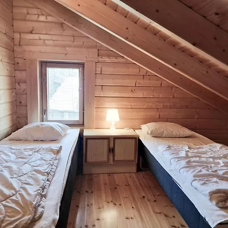 Villa Kastanja & Persikka - 16 Hloe, Molemmat Puolet, Both Sides, Himoslaakso Ski-inout